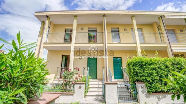 casa indipendente in vendita a Pietrasanta