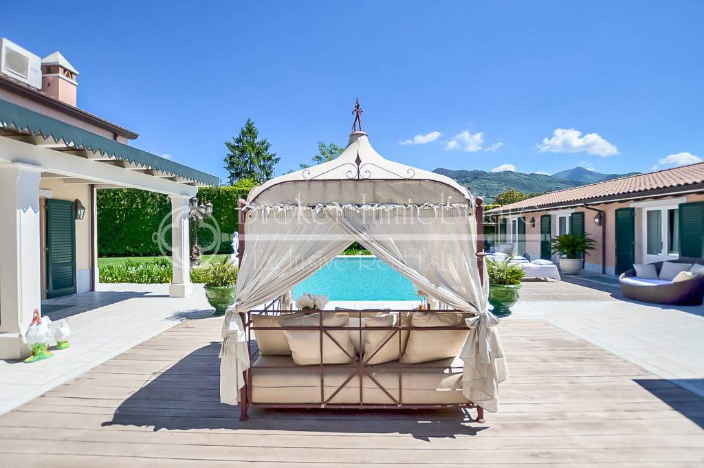 casa indipendente in vendita a Pietrasanta