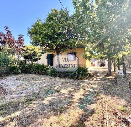 casa indipendente in vendita a Pietrasanta