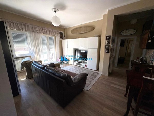 appartamento in vendita a Pietrasanta in zona Africa