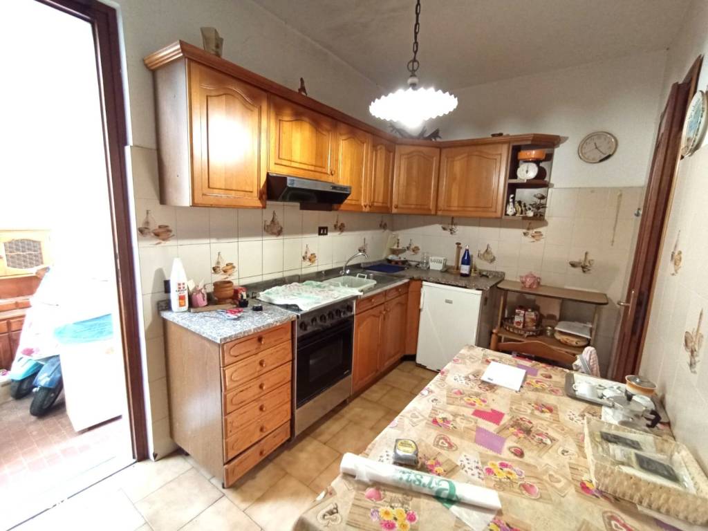 casa indipendente in vendita a Pietrasanta in zona Crociale