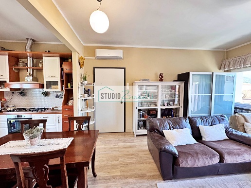 appartamento in vendita a Pietrasanta