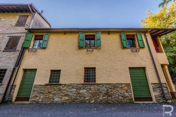 casa indipendente in vendita a Pietrasanta