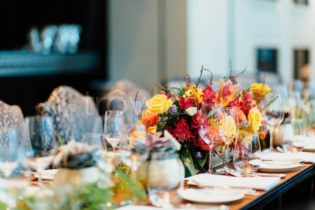 negozio in vendita a Pietrasanta