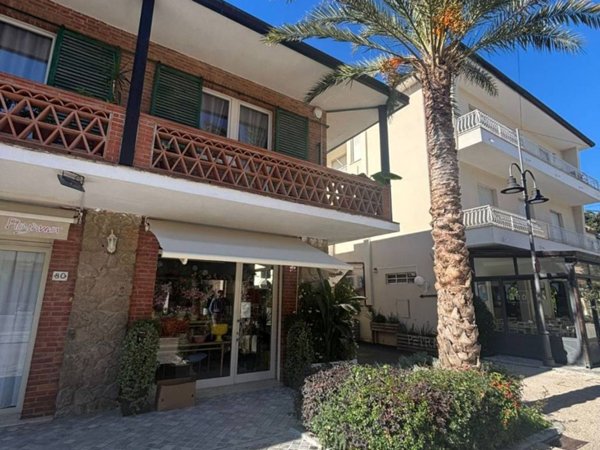 appartamento in vendita a Pietrasanta in zona Tonfano