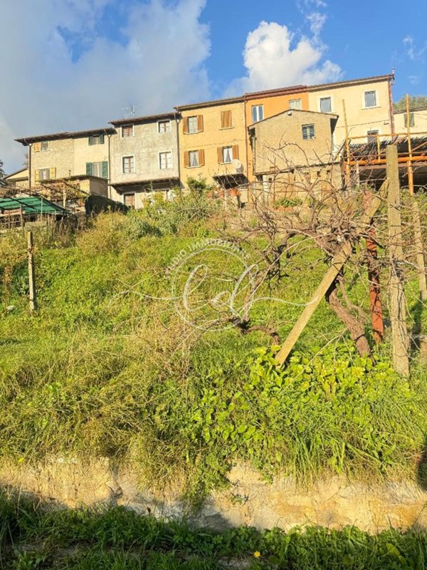 casa indipendente in vendita a Pietrasanta