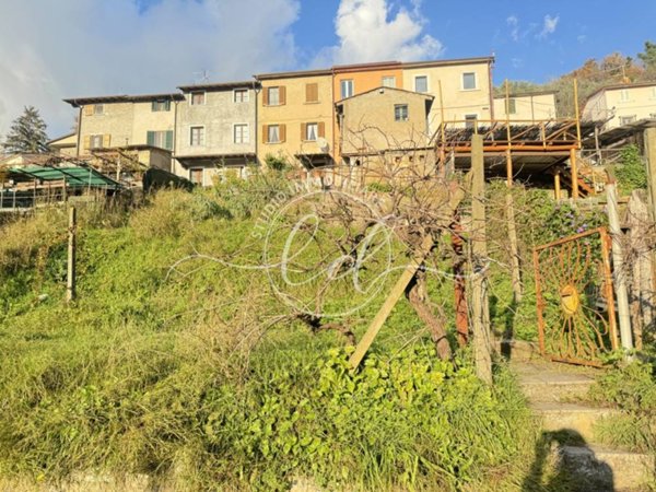 casa indipendente in vendita a Pietrasanta