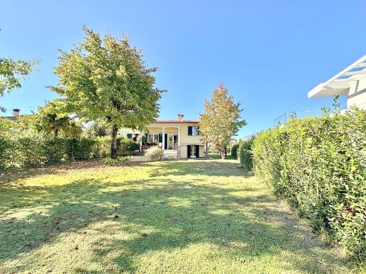 casa indipendente in vendita a Pietrasanta