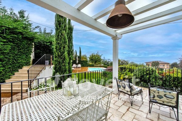 casa indipendente in vendita a Pietrasanta in zona Marina di Pietrasanta
