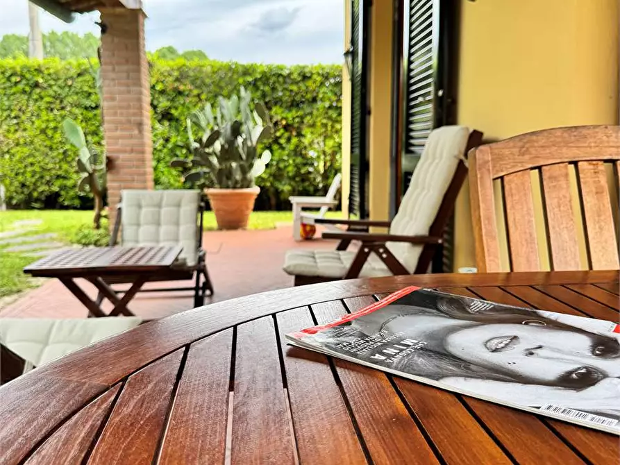 casa indipendente in vendita a Pietrasanta in zona Vignone