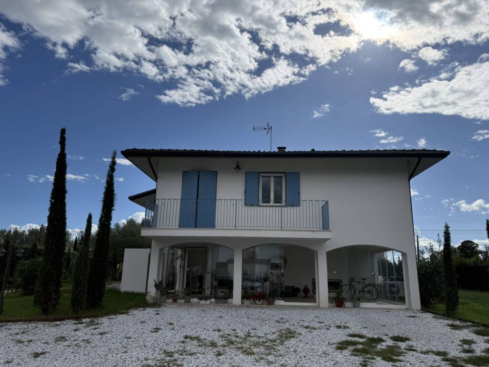 casa indipendente in vendita a Pietrasanta