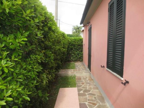 casa indipendente in vendita a Pietrasanta in zona Marina di Pietrasanta