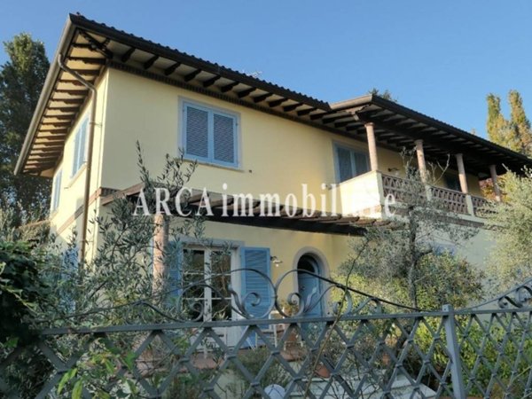 casa indipendente in vendita a Pietrasanta