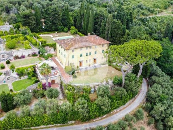 casa indipendente in vendita a Pietrasanta in zona Marina di Pietrasanta