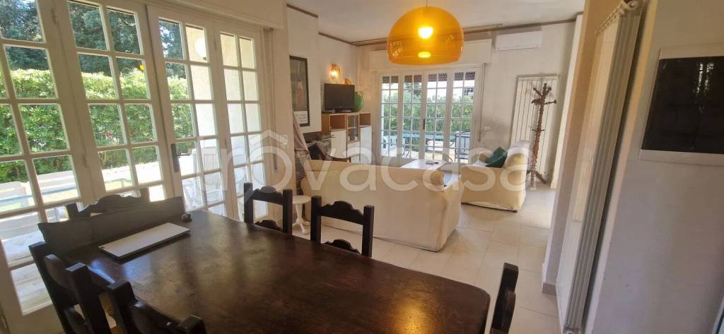 casa indipendente in vendita a Pietrasanta