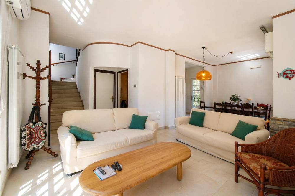 casa indipendente in vendita a Pietrasanta in zona Fiumetto