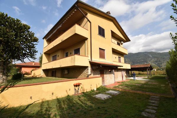 casa indipendente in vendita a Pietrasanta