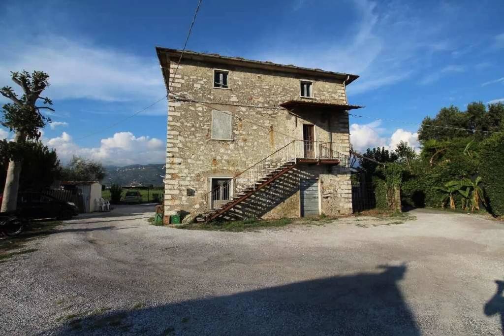 casa indipendente in vendita a Pietrasanta