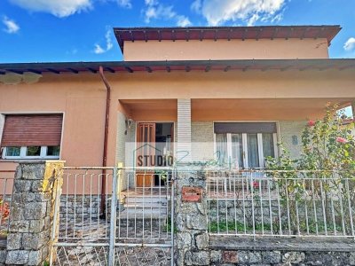 casa indipendente in vendita a Pietrasanta