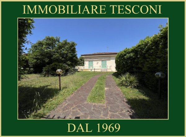 casa indipendente in vendita a Pietrasanta in zona Marina di Pietrasanta