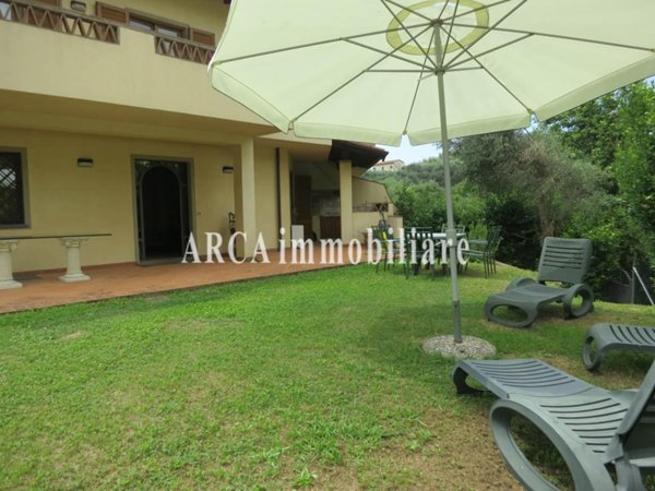 casa indipendente in vendita a Pietrasanta