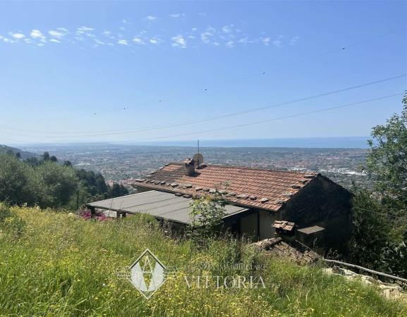 casa indipendente in vendita a Pietrasanta
