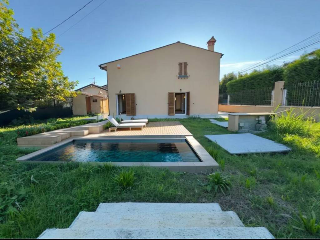 casa indipendente in vendita a Pietrasanta