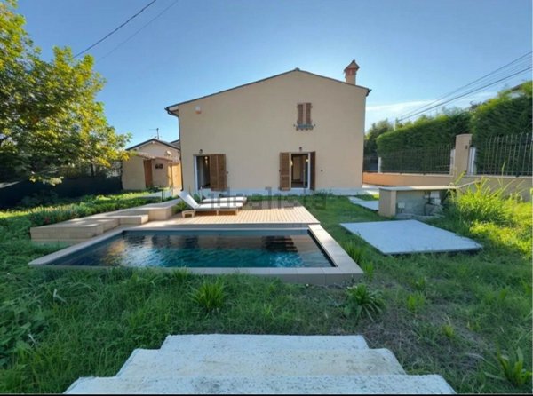 casa indipendente in vendita a Pietrasanta