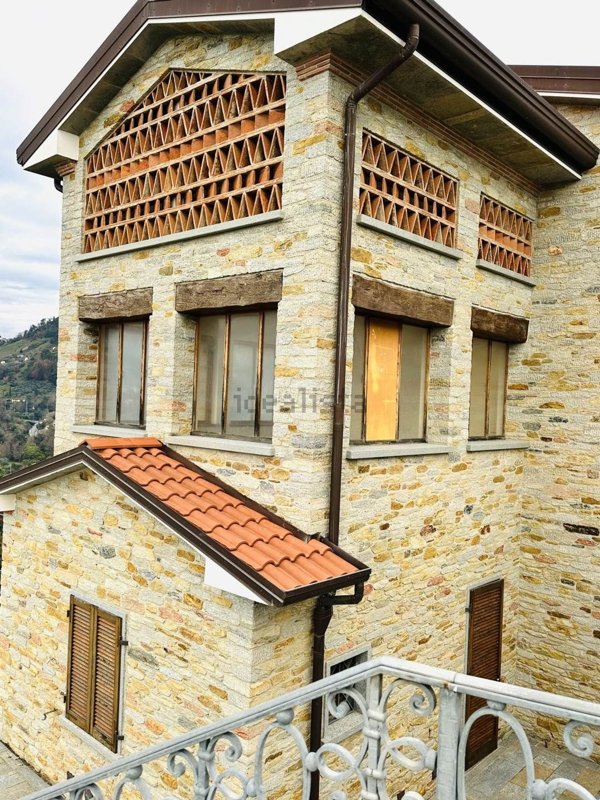 casale in vendita a Pietrasanta