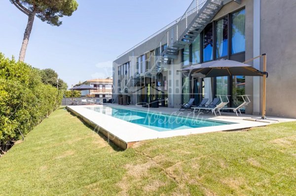 casa indipendente in vendita a Pietrasanta in zona Focette