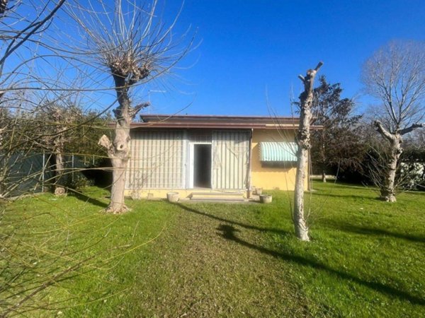 casa indipendente in vendita a Pietrasanta