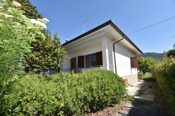 casa indipendente in vendita a Pietrasanta