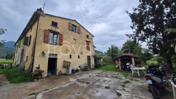 casa indipendente in vendita a Pietrasanta