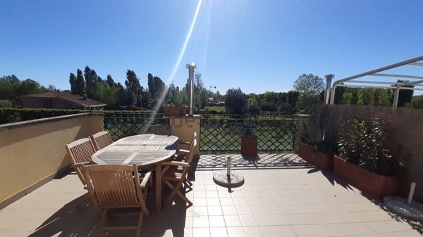 appartamento in vendita a Pietrasanta in zona Fiumetto