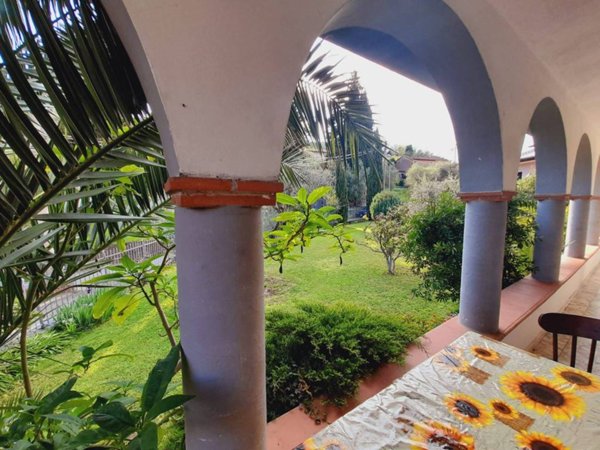 casa indipendente in vendita a Pietrasanta