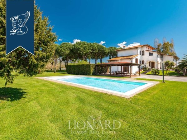 casa indipendente in vendita a Pietrasanta