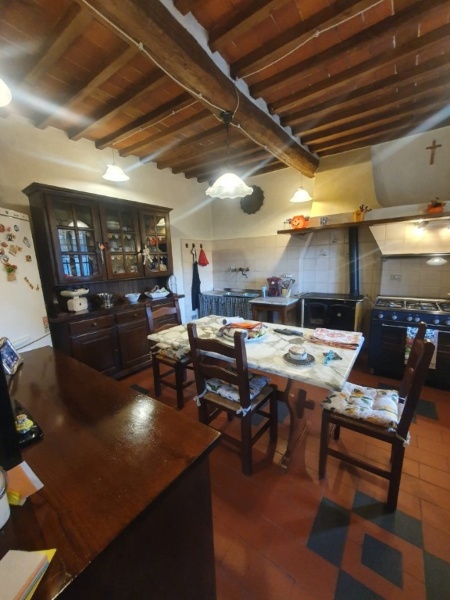 casa indipendente in vendita a Pietrasanta