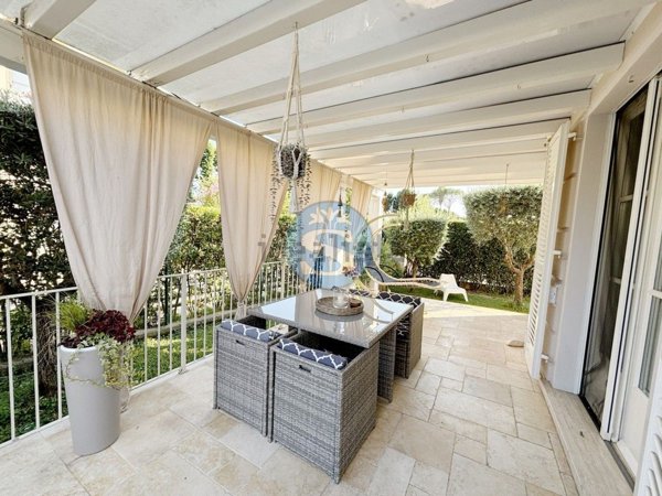 casa indipendente in vendita a Pietrasanta