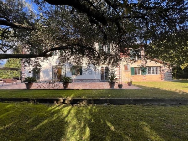 casale in vendita a Pietrasanta