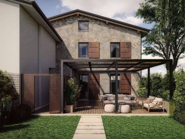 casa indipendente in vendita a Pietrasanta in zona Crociale