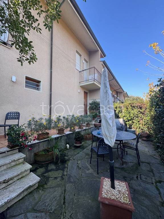 casa indipendente in vendita a Pietrasanta