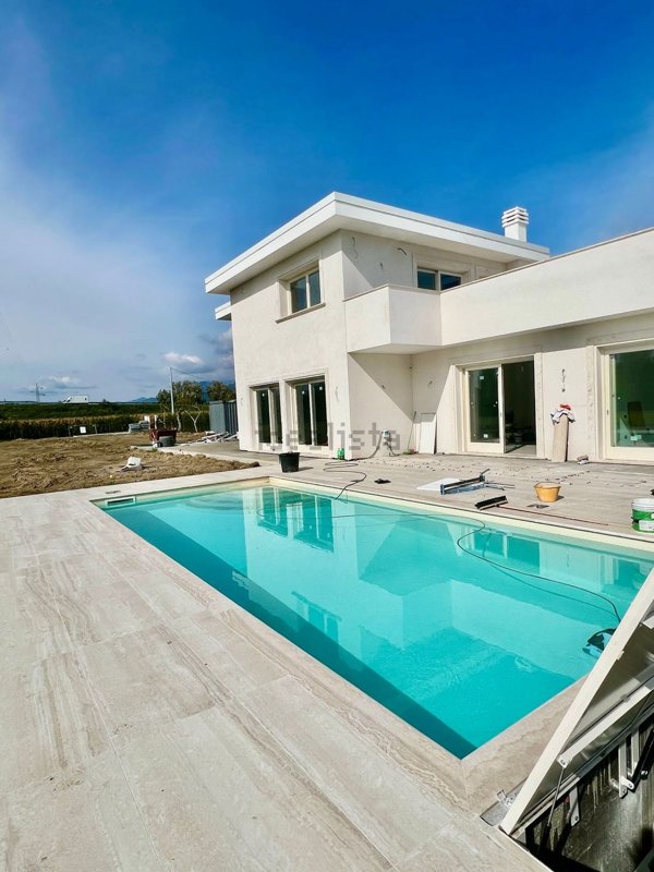 casa indipendente in vendita a Pietrasanta in zona Marina di Pietrasanta