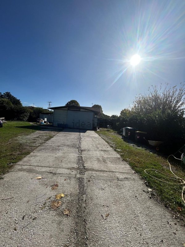 casa indipendente in vendita a Pietrasanta in zona Motrone