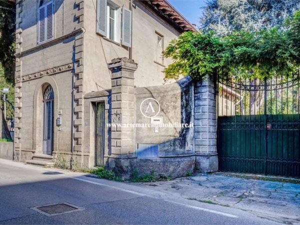 casa indipendente in vendita a Pietrasanta