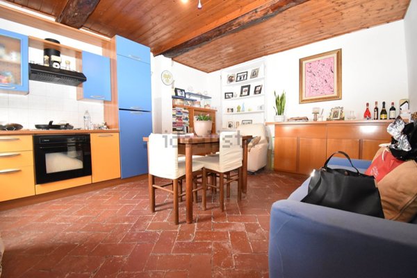 appartamento in vendita a Pietrasanta in zona Strettoia