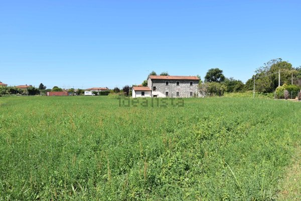 casale in vendita a Pietrasanta in zona Strettoia