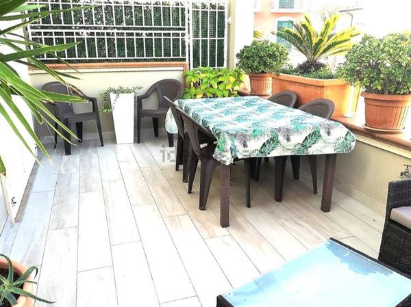 appartamento in vendita a Pietrasanta in zona Fiumetto