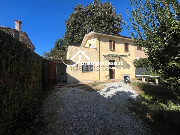casa indipendente in vendita a Pietrasanta