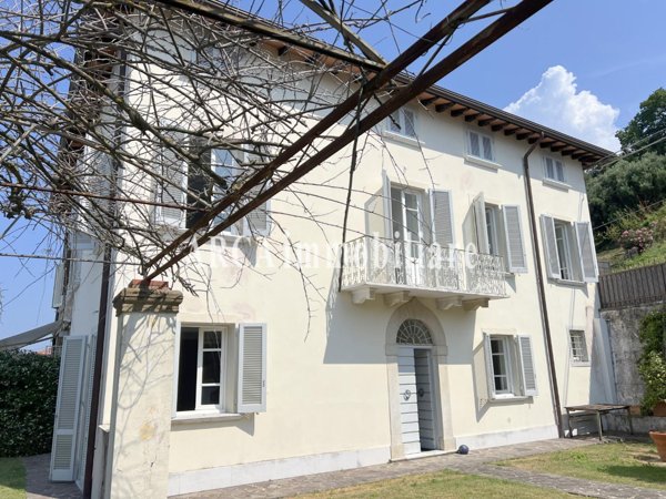 casa indipendente in vendita a Pietrasanta