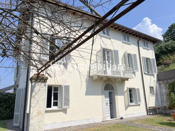 casa indipendente in vendita a Pietrasanta